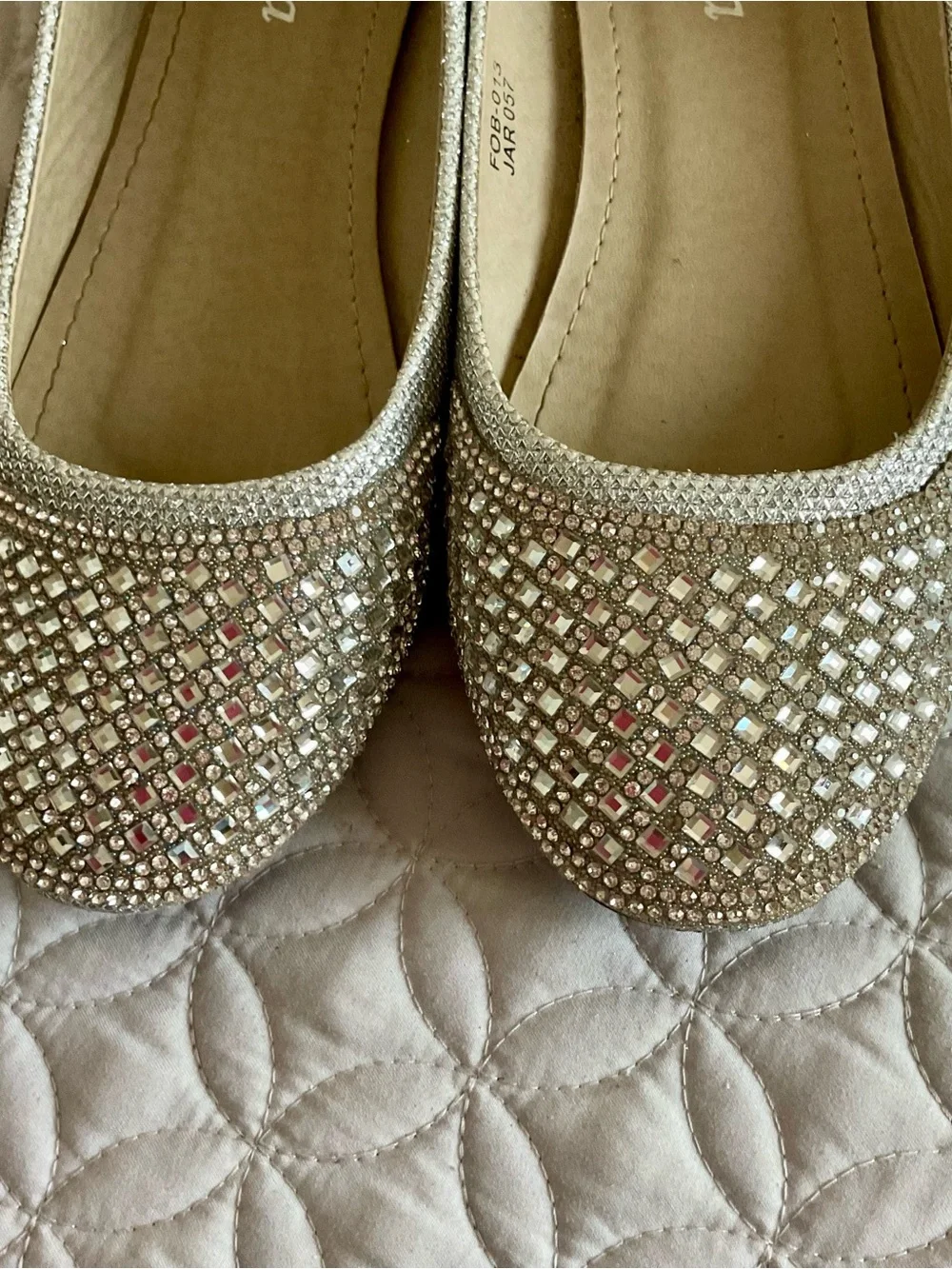 Lucita Silver Sequin Ballerina Flats Size 6.5 in Box